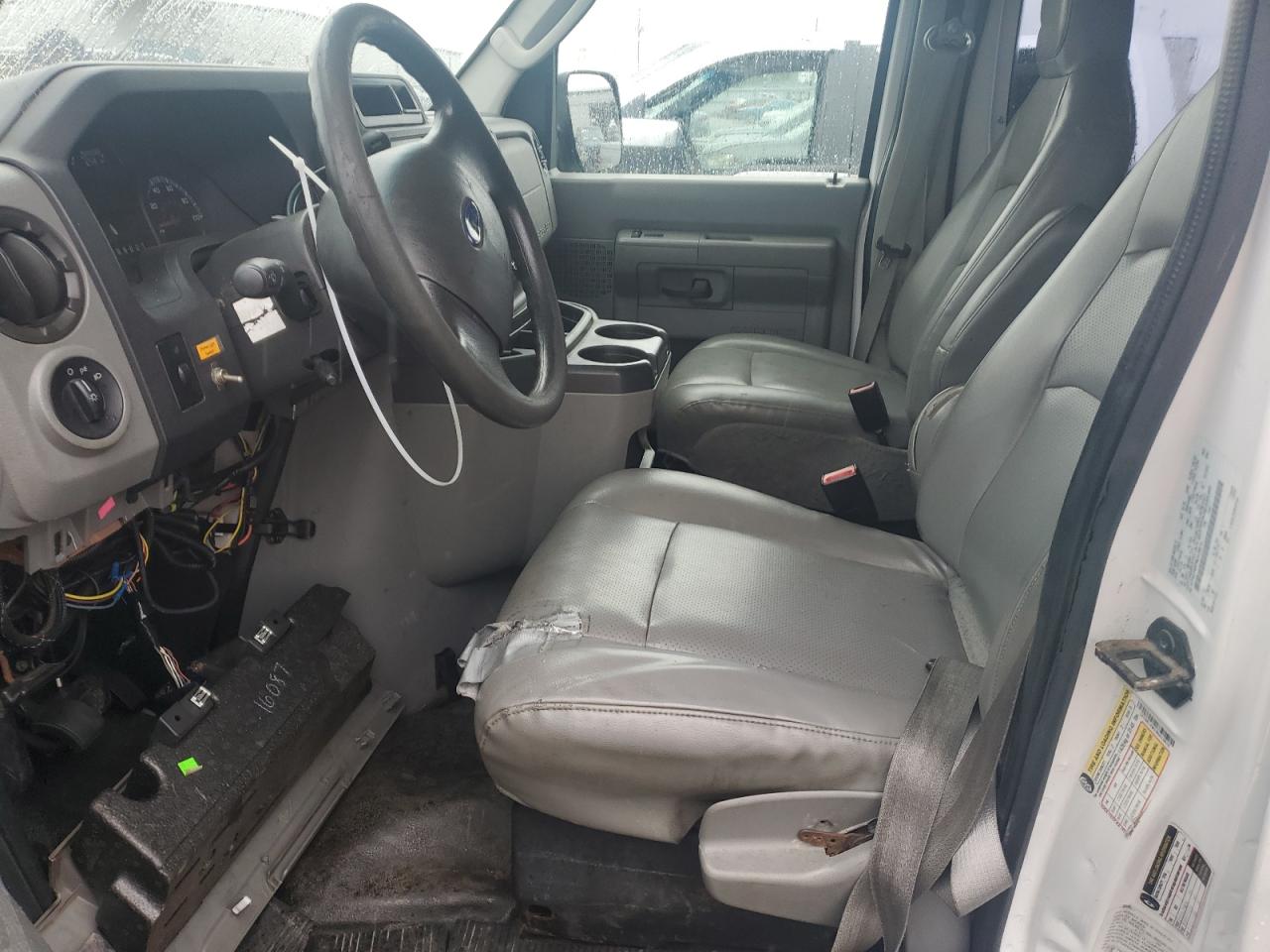 1FTNE14W19DA18816 2009 Ford Econoline E150 Van