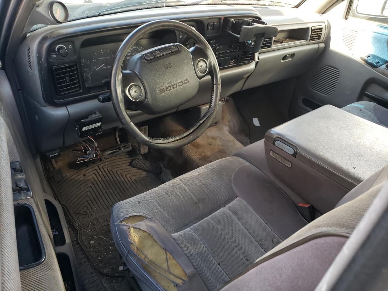 3B7MC33C2TM177053 1996 Dodge Ram 3500