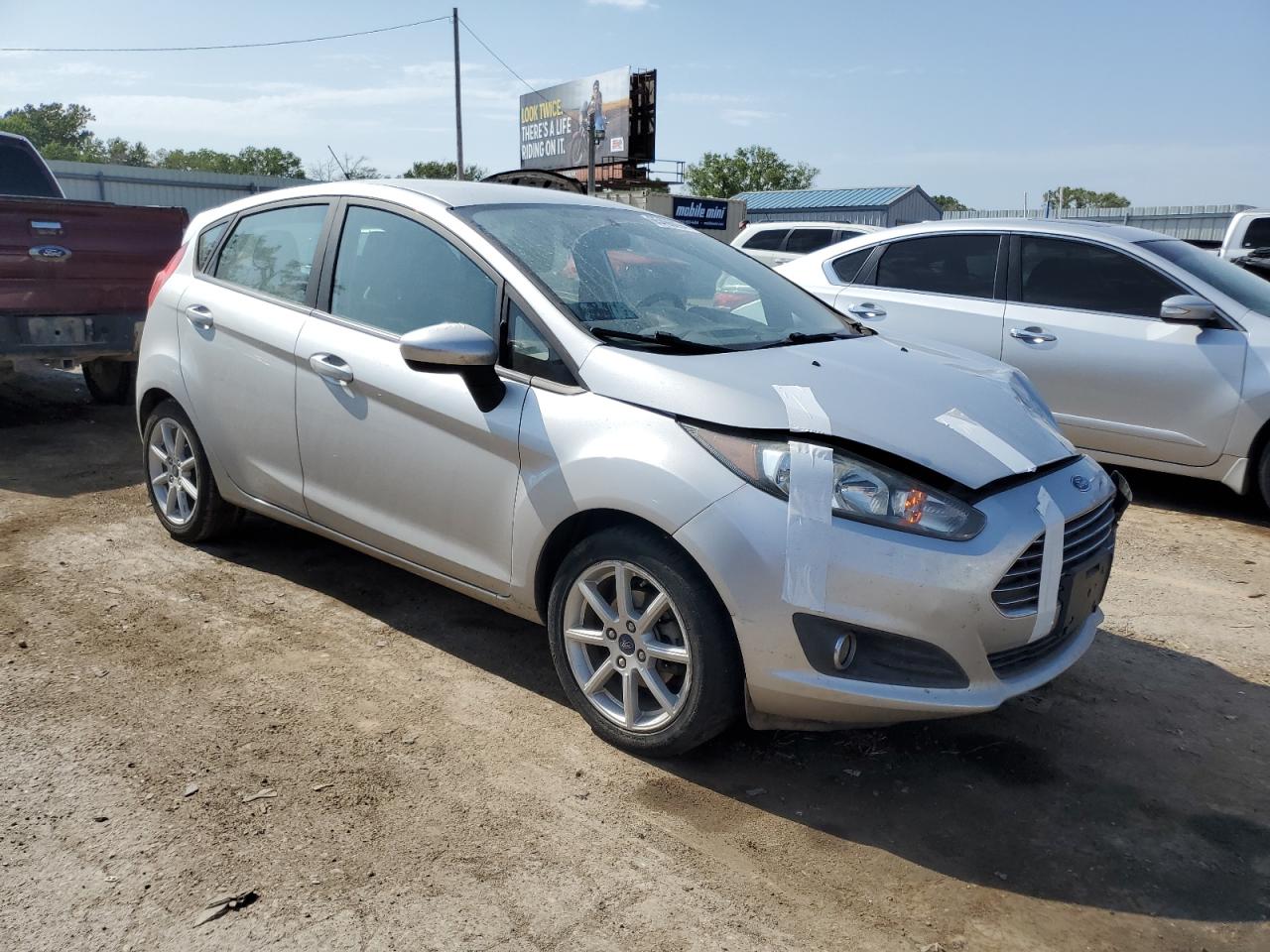 Lot #2888557156 2019 FORD FIESTA SE