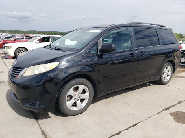 TOYOTA SIENNA LE