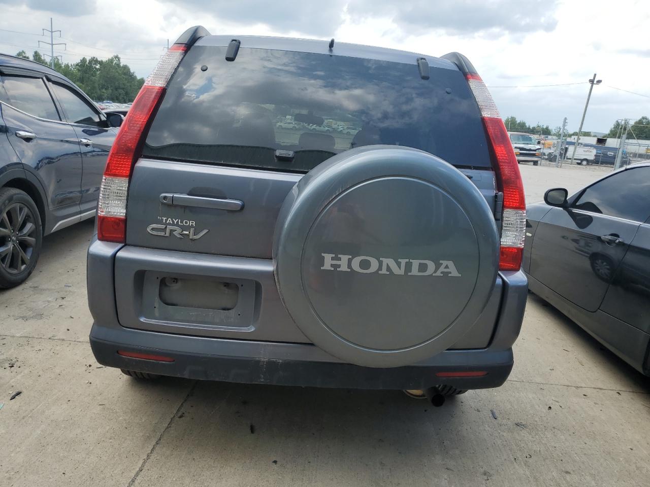 JHLRD789X5C004525 2005 Honda Cr-V Se
