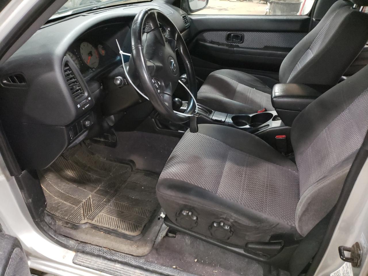 JN8DR09Y63W818323 2003 Nissan Pathfinder Le