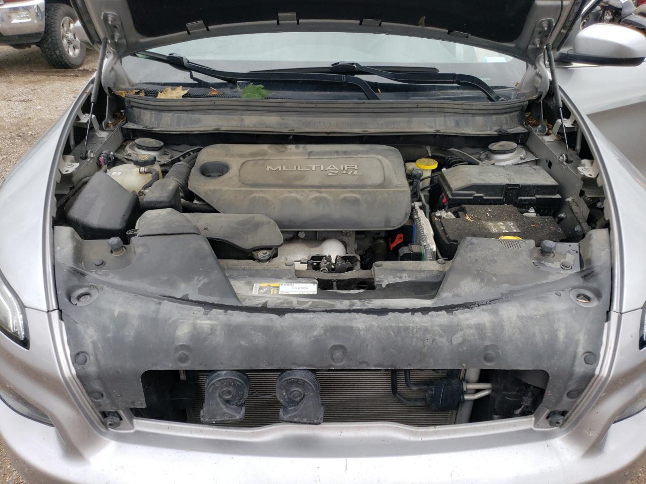 1C4PJMCB7HW614598 2017 Jeep Cherokee Latitude