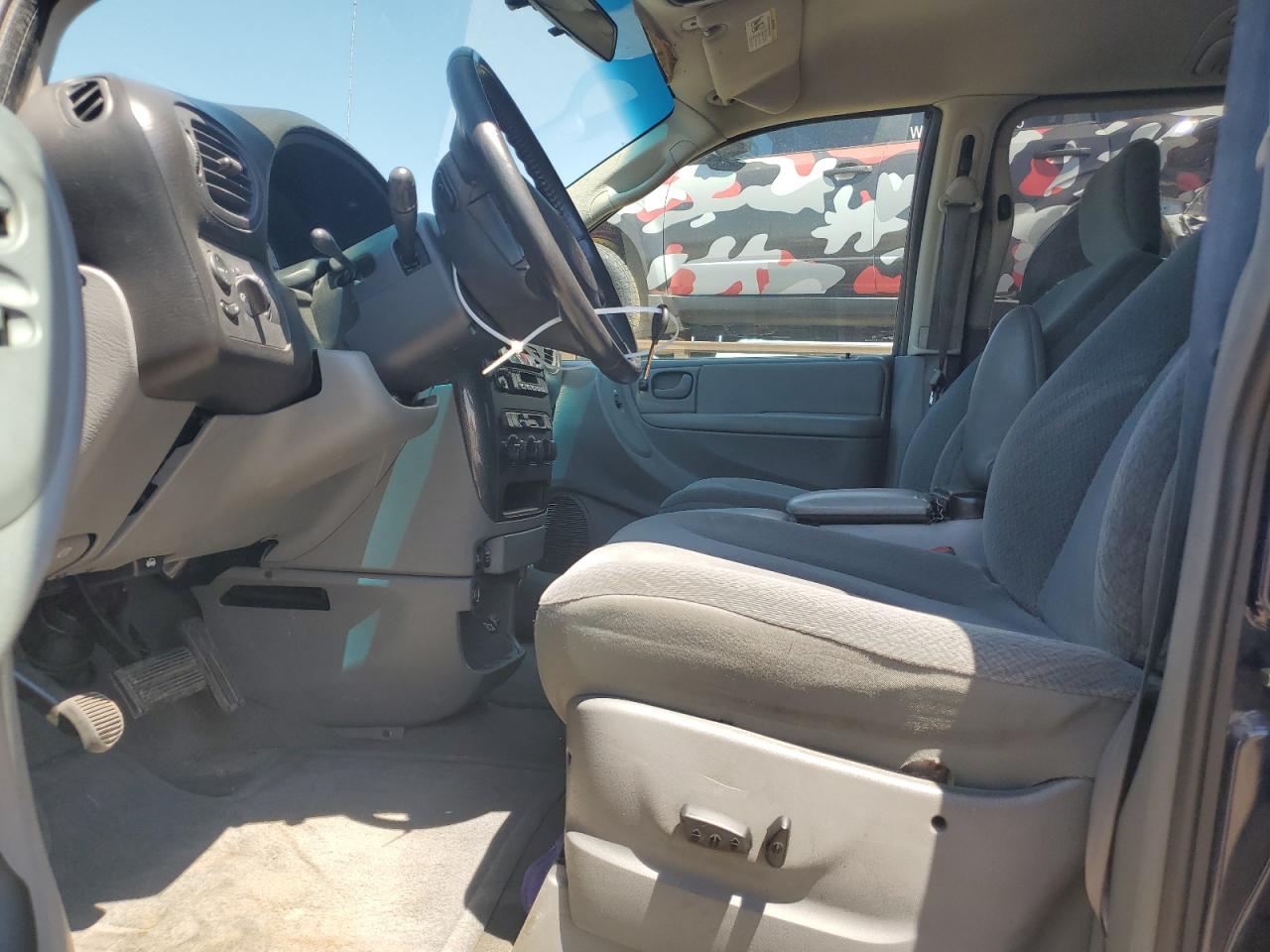 2D4GP44L95R361393 2005 Dodge Grand Caravan Sxt