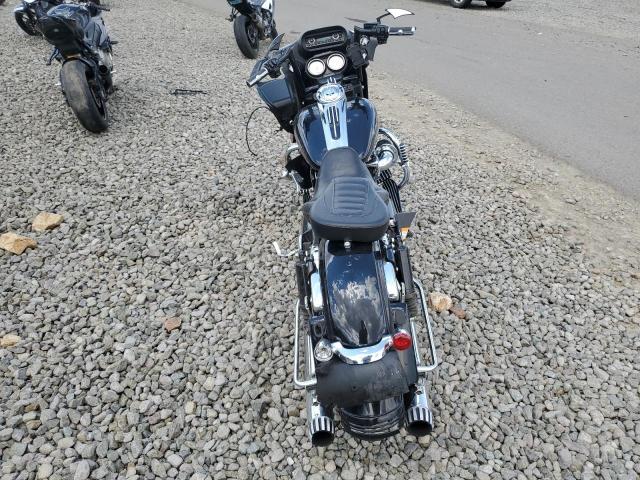 2011 HARLEY-DAVIDSON FLTRX 1HD1KHM16BB665720