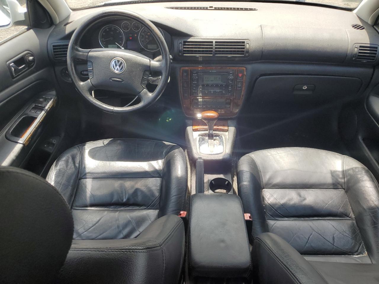 WVWRH63B82P441594 2002 Volkswagen Passat Glx