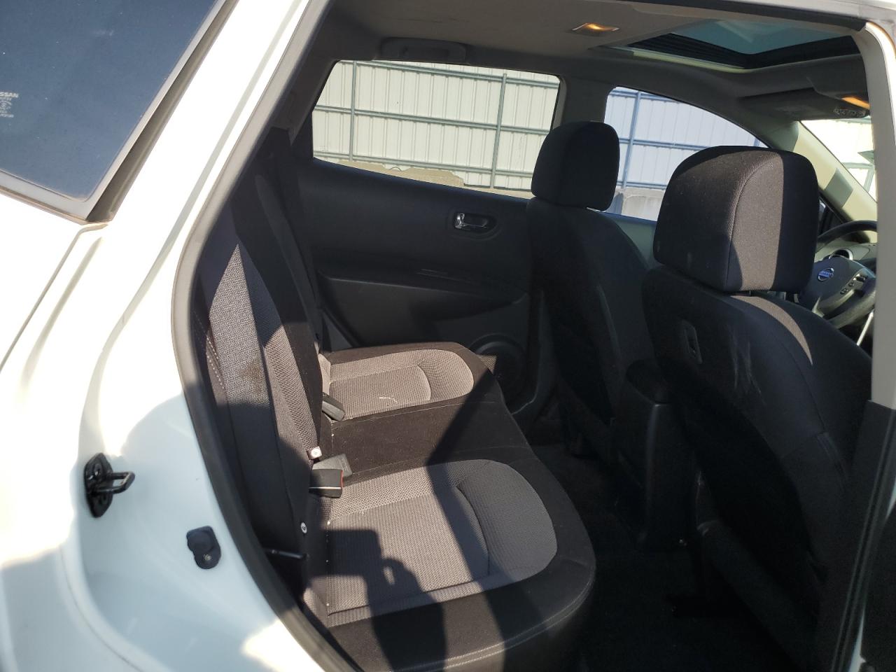 JN8AS5MV1CW420874 2012 Nissan Rogue S