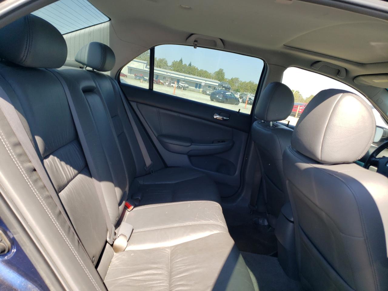 JHMCM56824C000774 2004 Honda Accord Ex