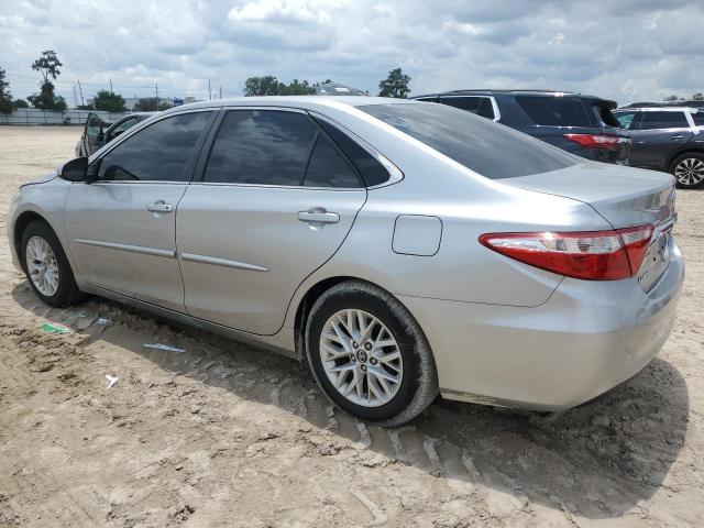 VIN 4T4BF1FK9GR555197 2016 Toyota Camry, LE no.2