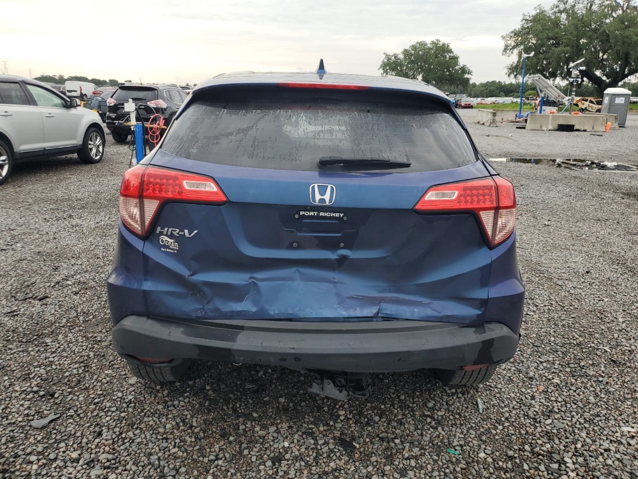 3CZRU5H3XHG707681 2017 Honda Hr-V Lx