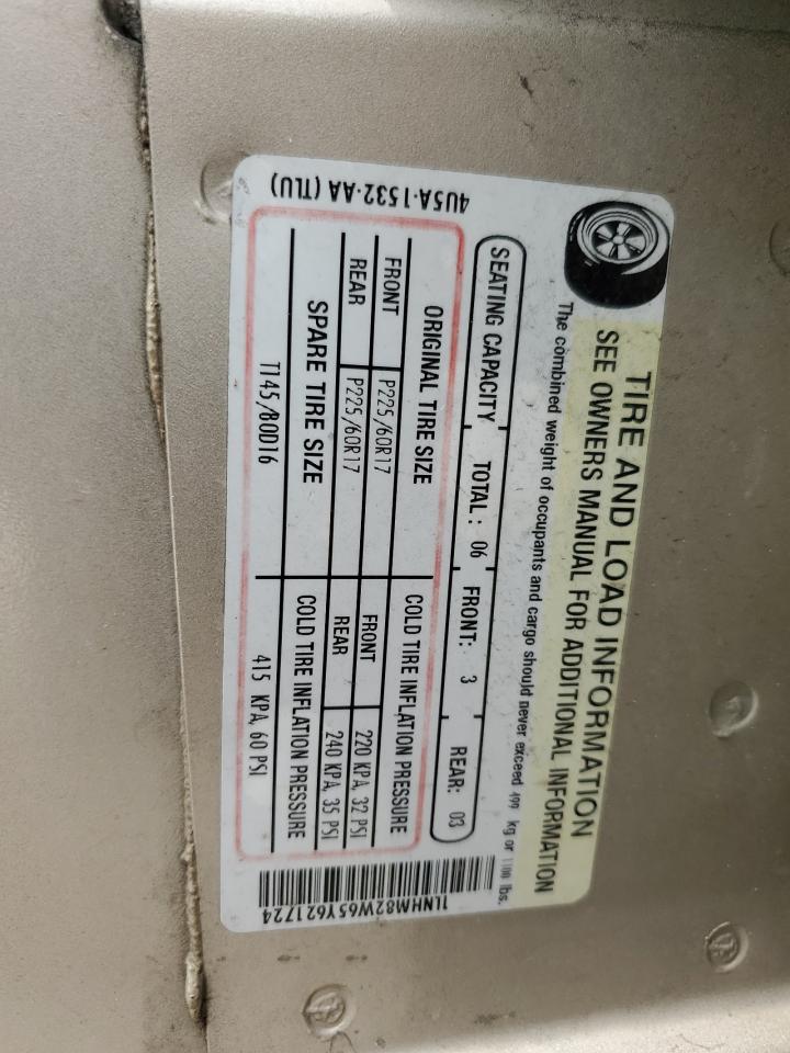 1LNHM82W65Y621724 2005 Lincoln Town Car Signature Limited