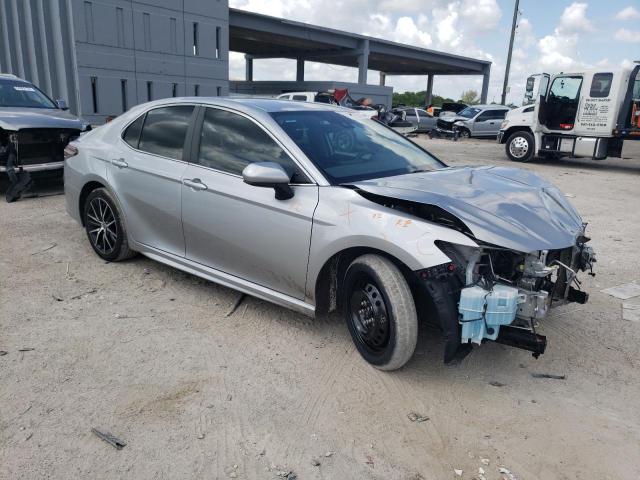 VIN 4T1G11AK0MU594620 2021 Toyota Camry, SE no.4