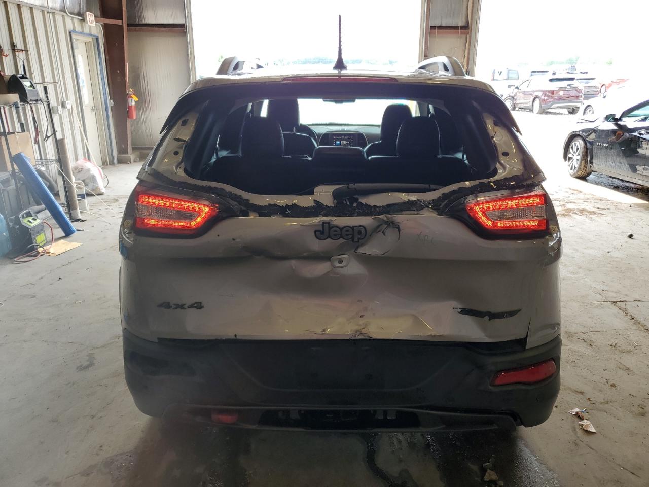 1C4PJMBS9FW638366 2015 Jeep Cherokee Trailhawk