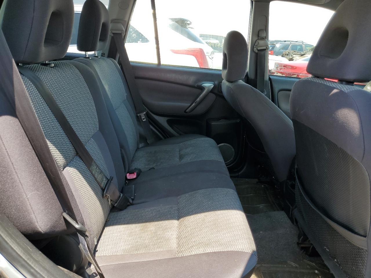 JTEGD20V740023142 2004 Toyota Rav4