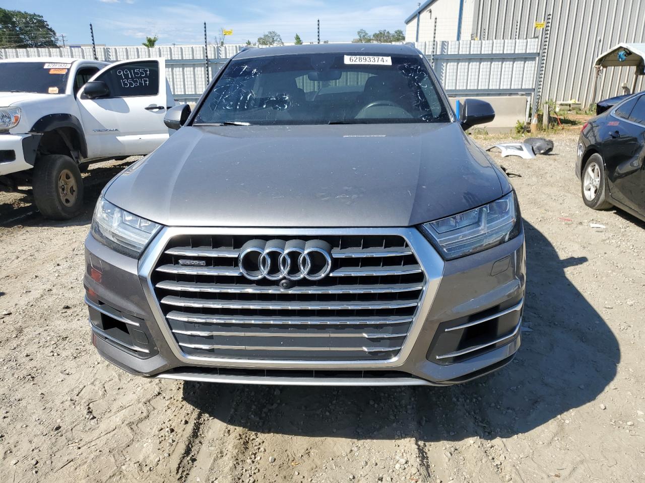 WA1LAAF7XHD053825 2017 Audi Q7 Premium Plus