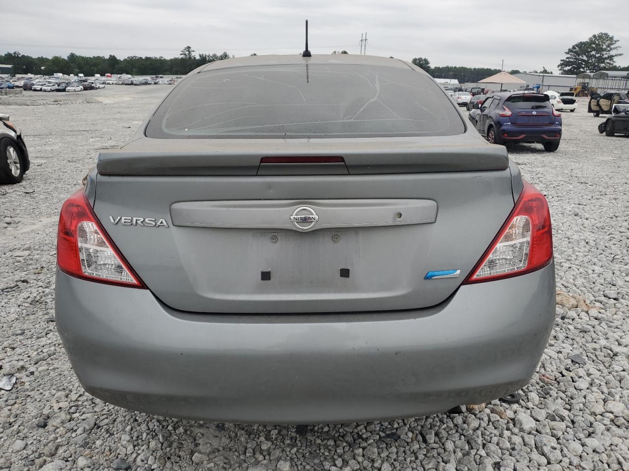 2014 Nissan Versa S vin: 3N1CN7APXEL800952