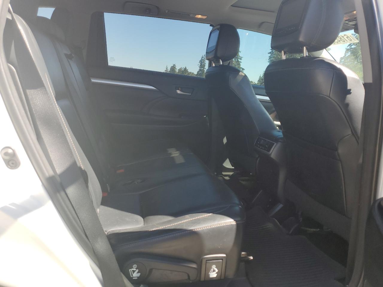 5TDJKRFH1FS173936 2015 Toyota Highlander Xle