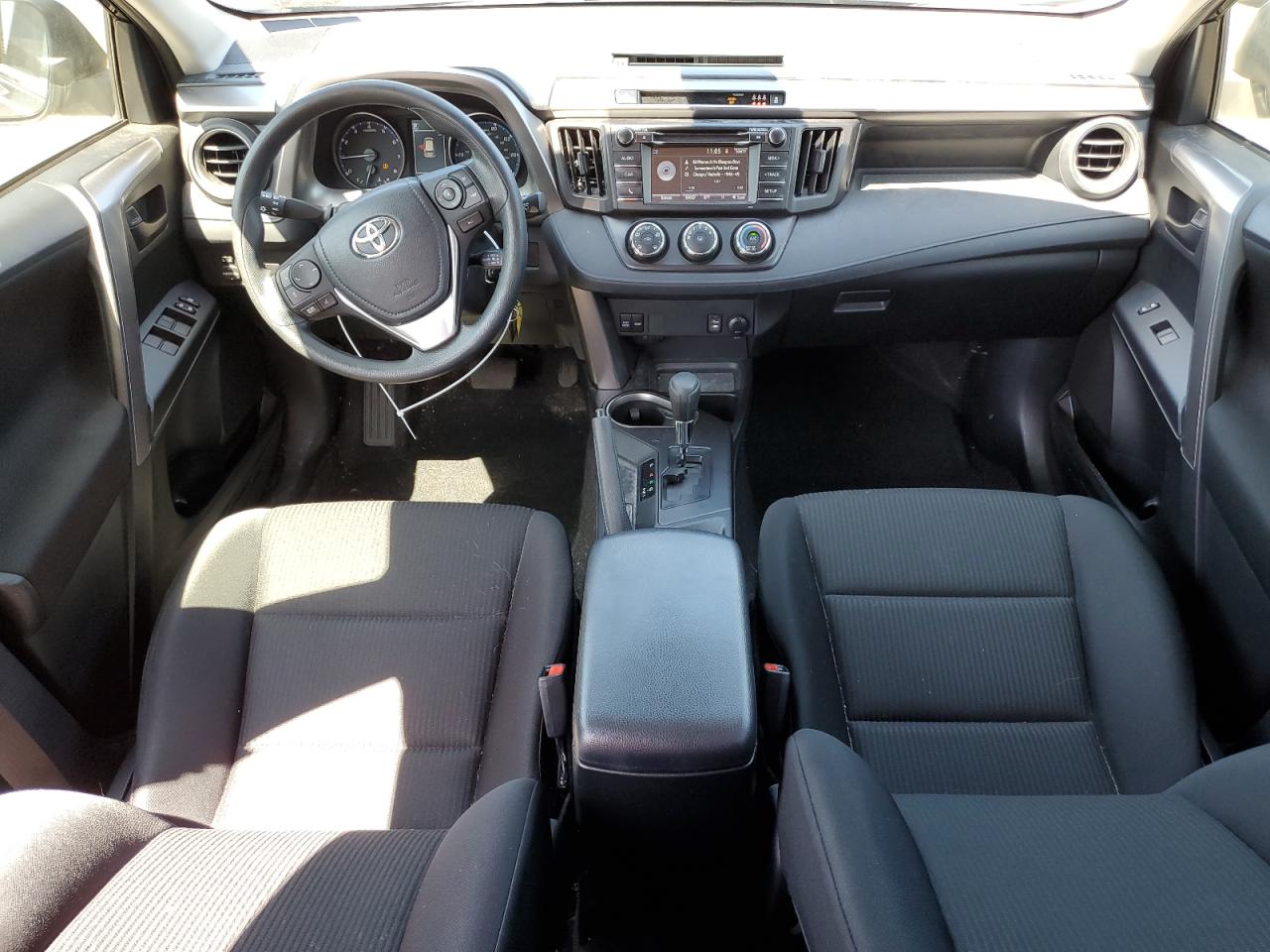 JTMBFREV2HD218655 2017 Toyota Rav4 Le