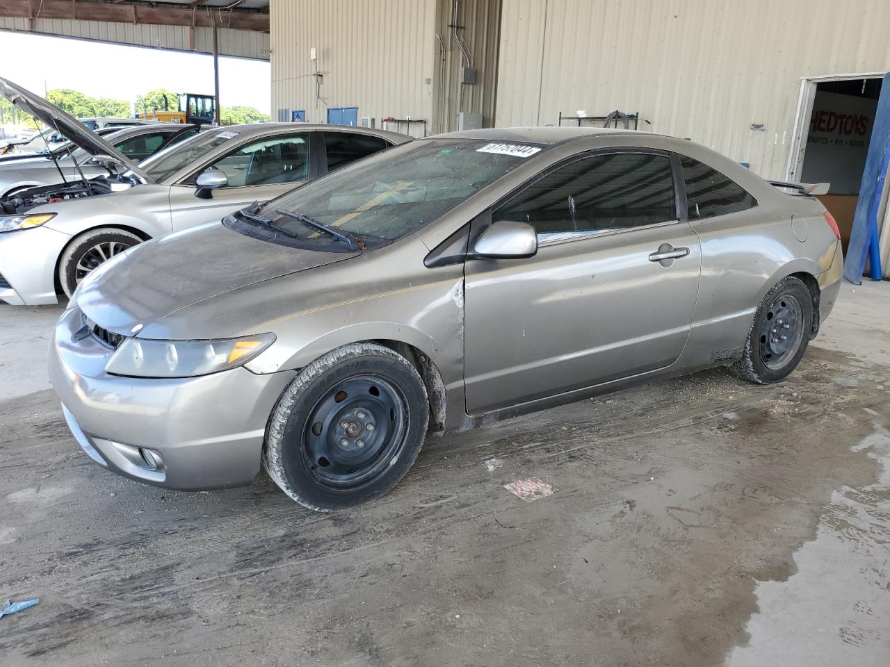 2HGFG12696H581825 2006 Honda Civic Lx 2HGFG12696H581825 2006 Honda Civic Lx