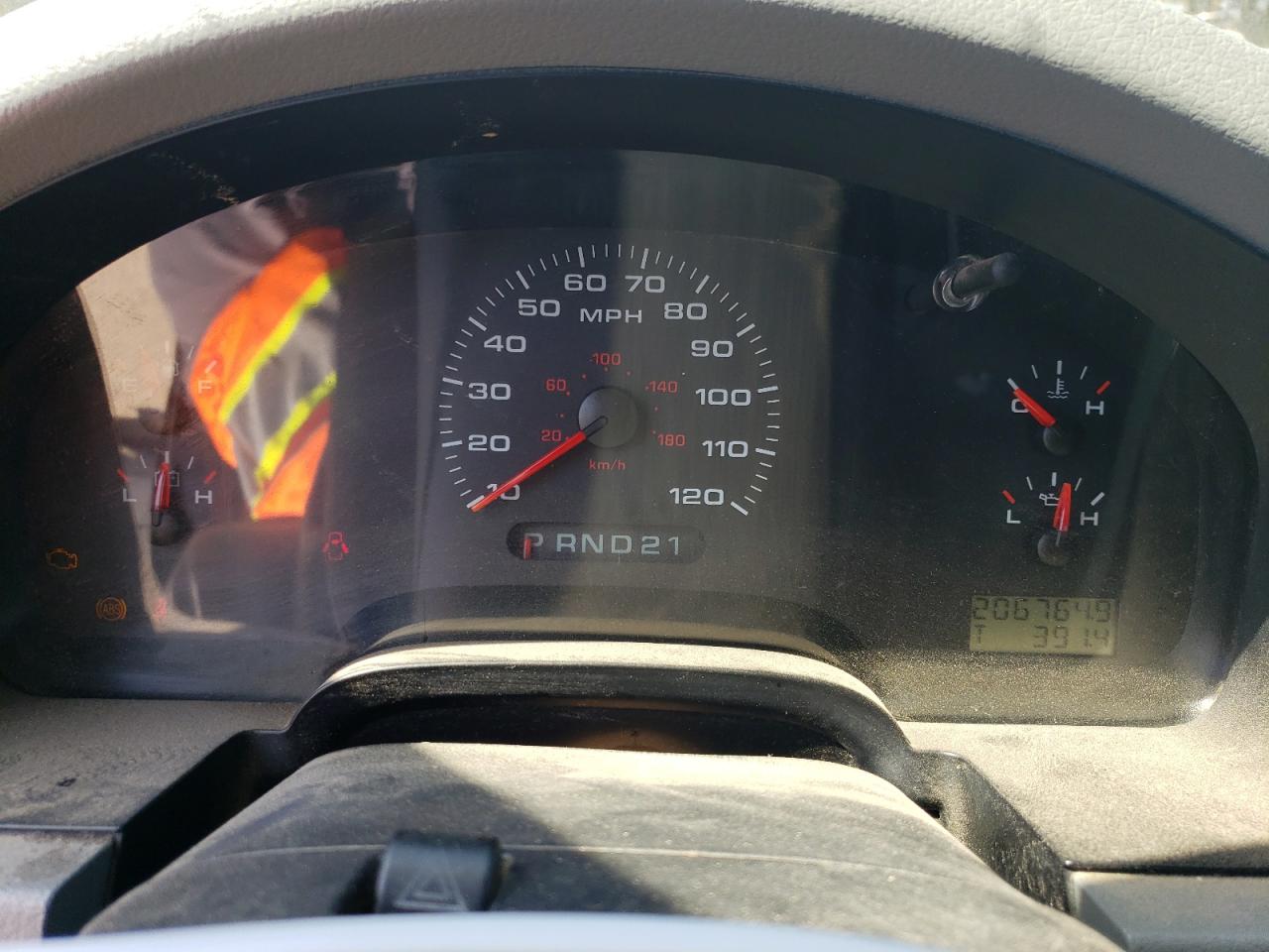 1FTRF12235NB38703 2005 Ford F150