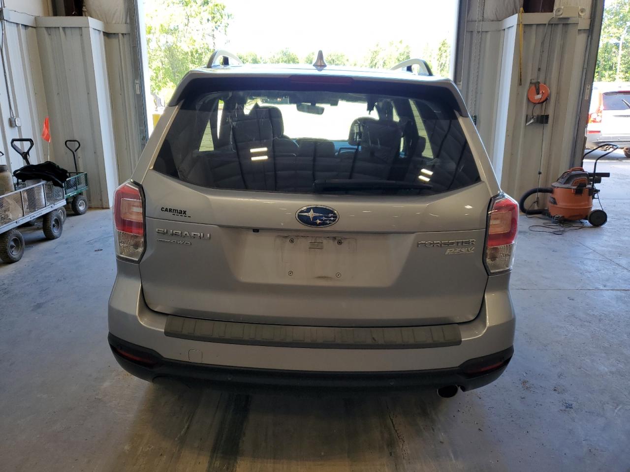 JF2SJARCXHH430173 2017 Subaru Forester 2.5I Limited