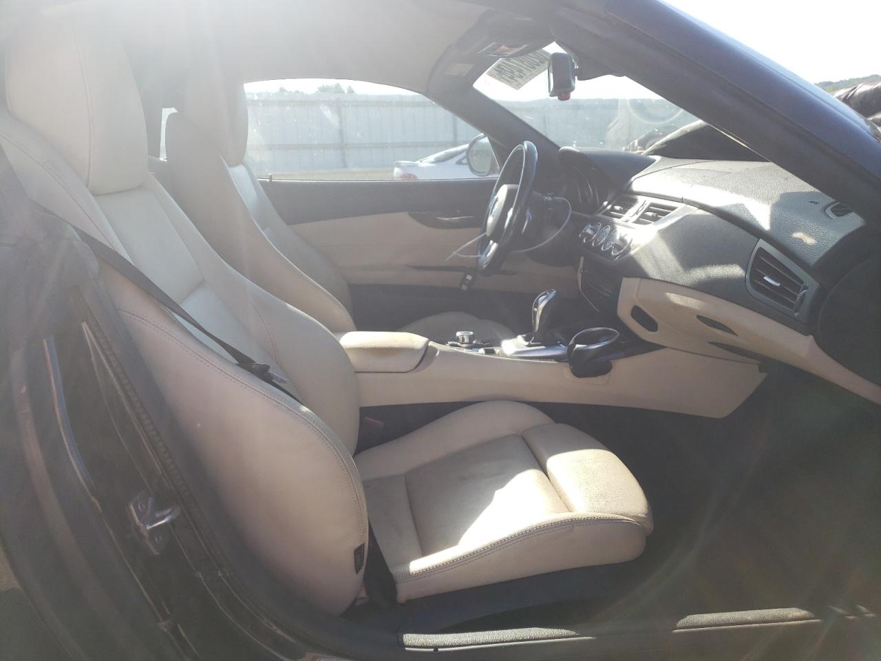 WBALM7C53BE383548 2011 BMW Z4 Sdrive35I