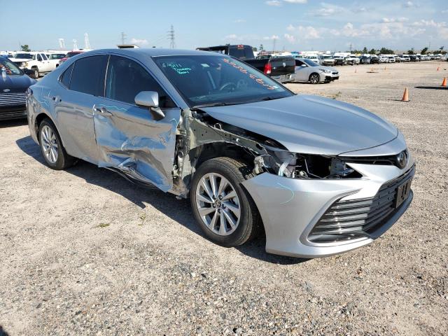 VIN 4T1C11AK0NU638602 2022 Toyota Camry, LE no.4