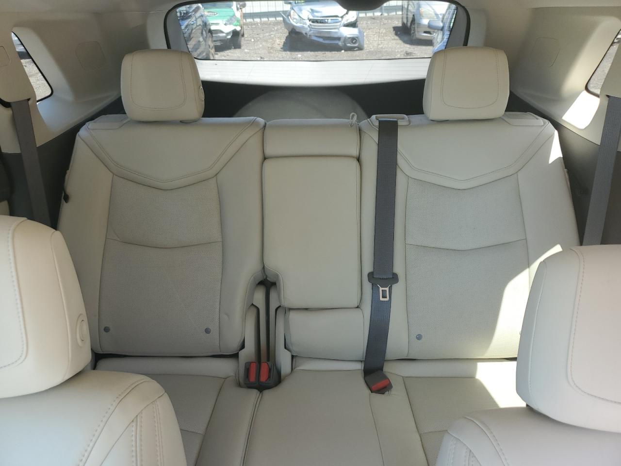 1GYKNDRS2HZ236155 2017 Cadillac Xt5 Luxury