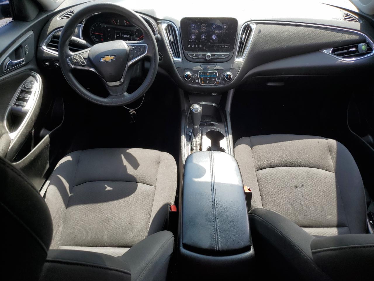 1G1ZD5ST6KF139901 2019 Chevrolet Malibu Lt