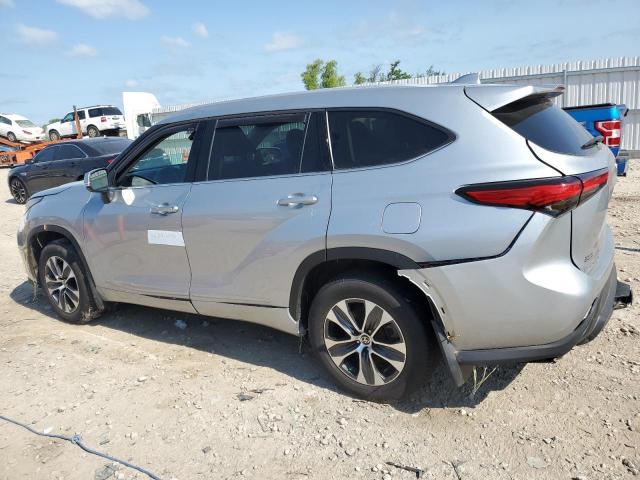 VIN 5TDHZRBH1NS589614 2022 Toyota Highlander, Xle no.2