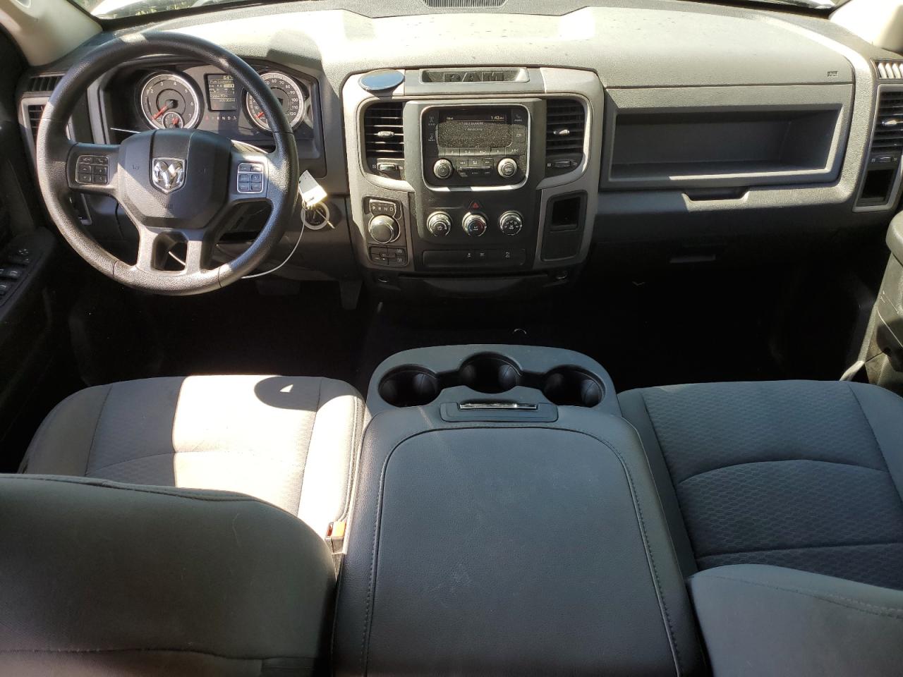 1C6RR7FGXHS586093 2017 Ram 1500 St