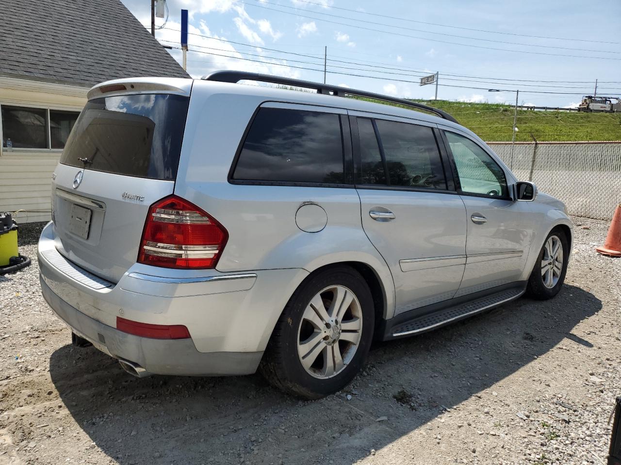 4JGBF71E77A263581 2007 Mercedes-Benz Gl 450 4Matic