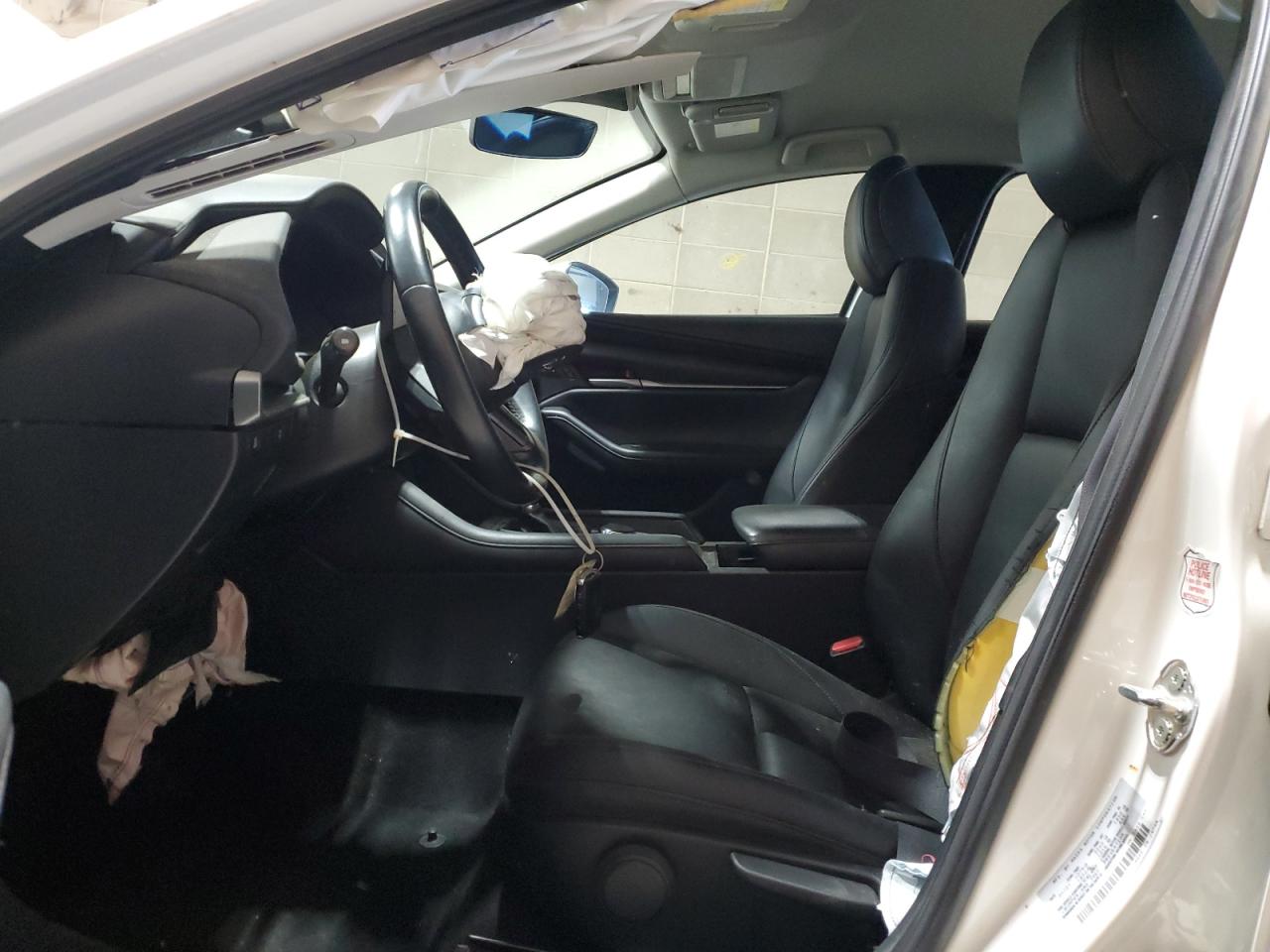 JM1BPABL7M1330851 2021 Mazda 3 Select