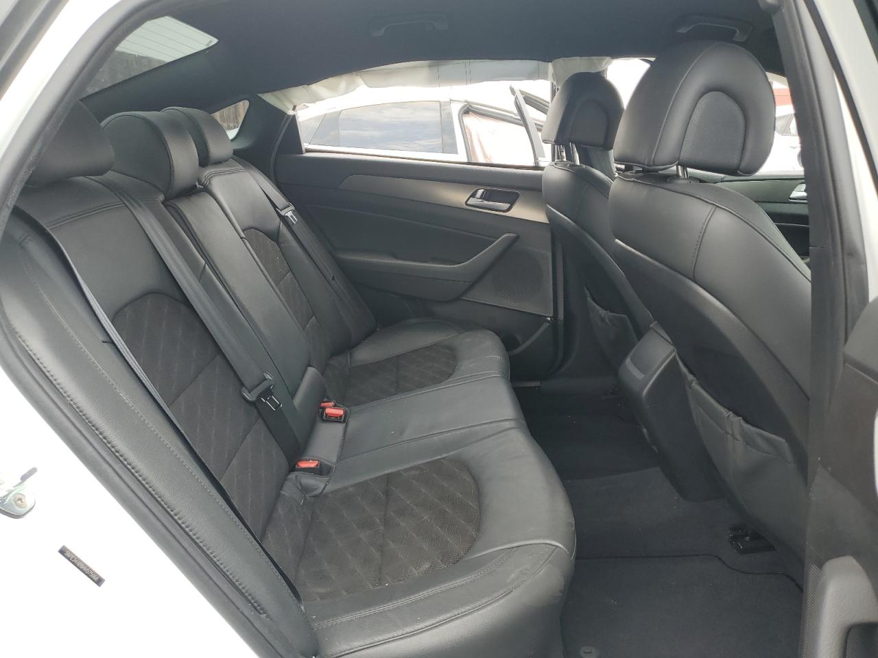 5NPE34AB8HH575966 2017 Hyundai Sonata Sport