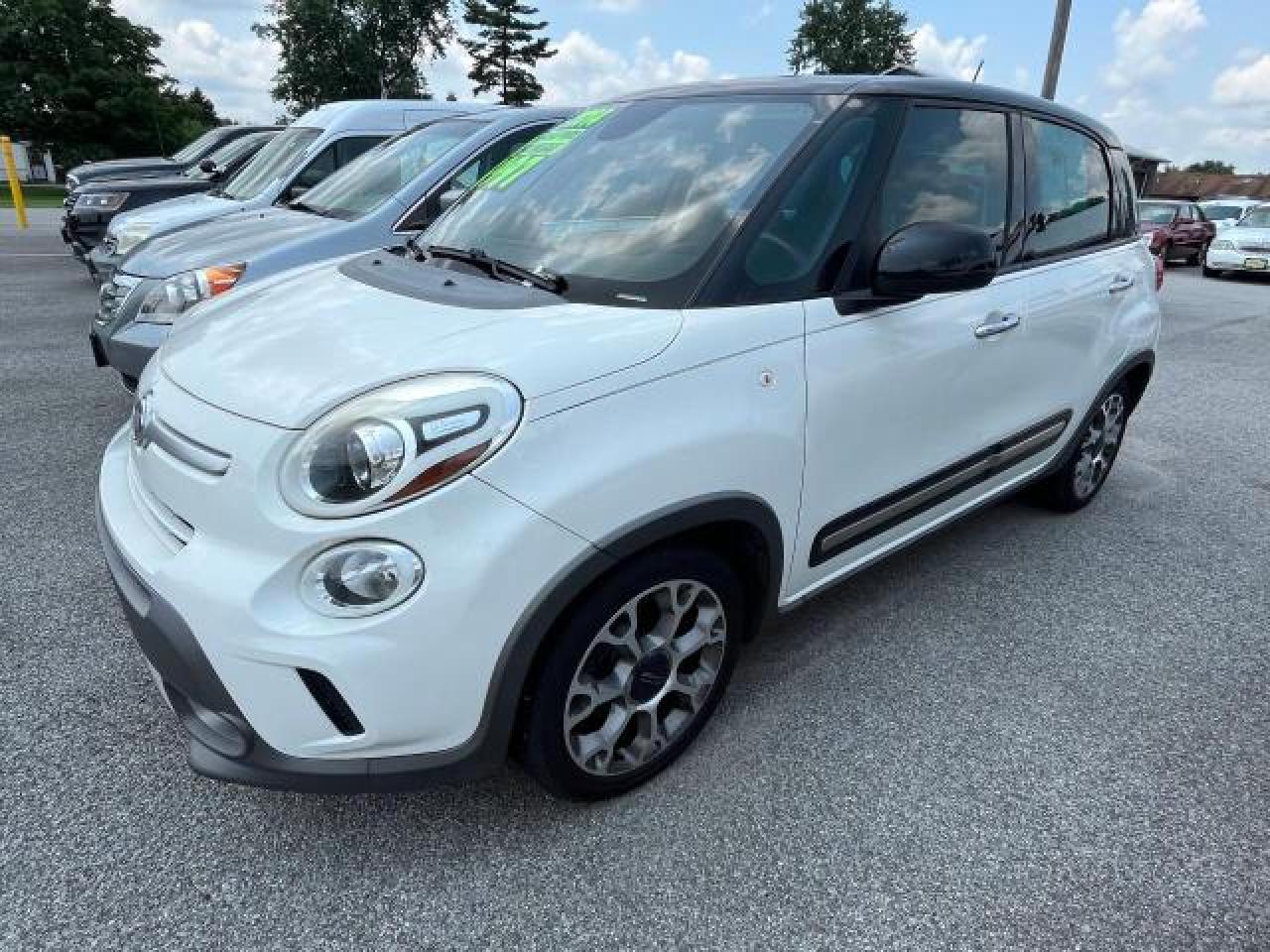 2014 Fiat 500L Trekking vin: ZFBCFADH8EZ007074