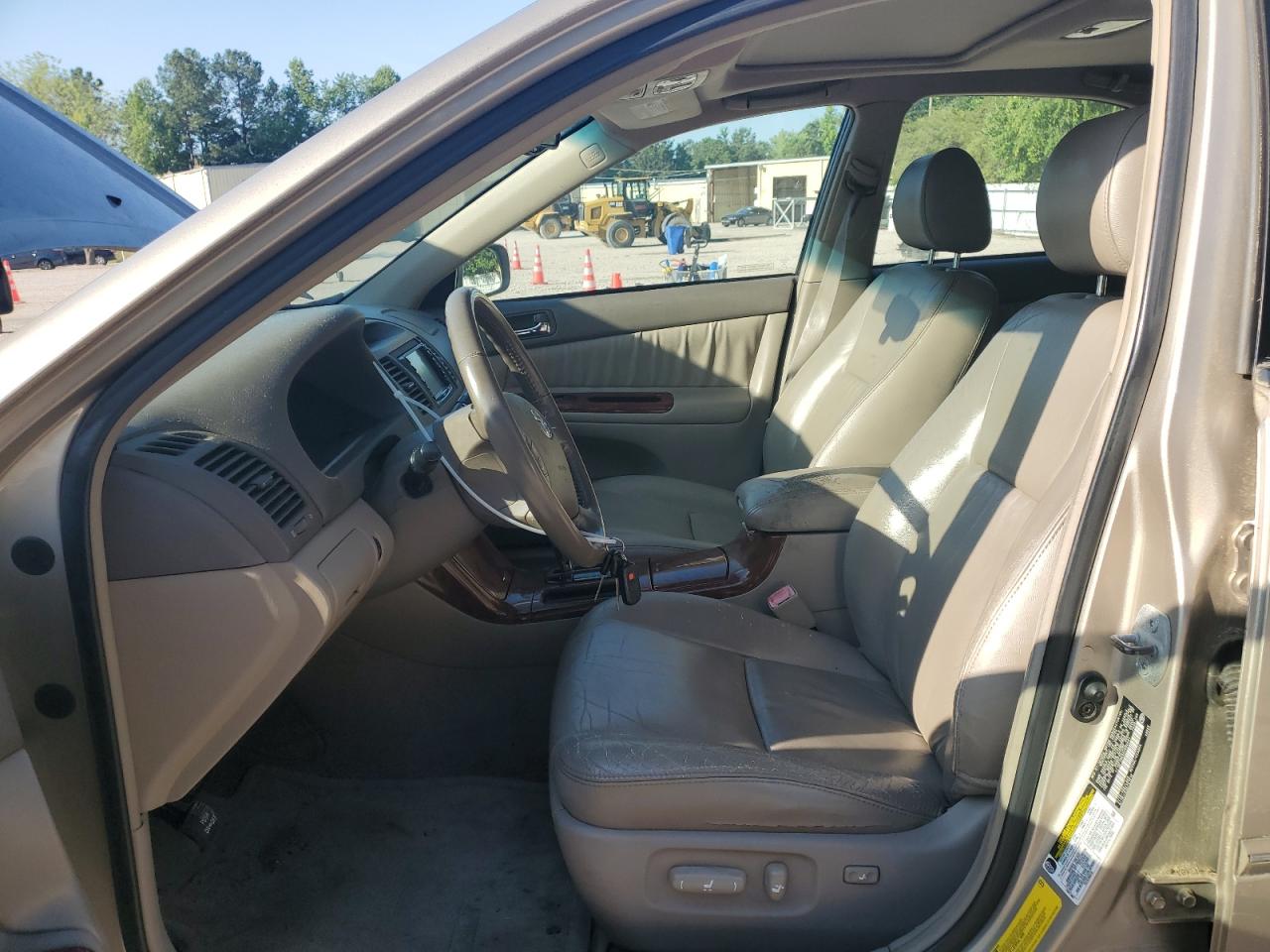 4T1BF30K95U090481 2005 Toyota Camry Le