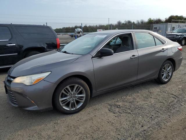 VIN 4T4BF1FK2GR567255 2016 Toyota Camry, LE no.1