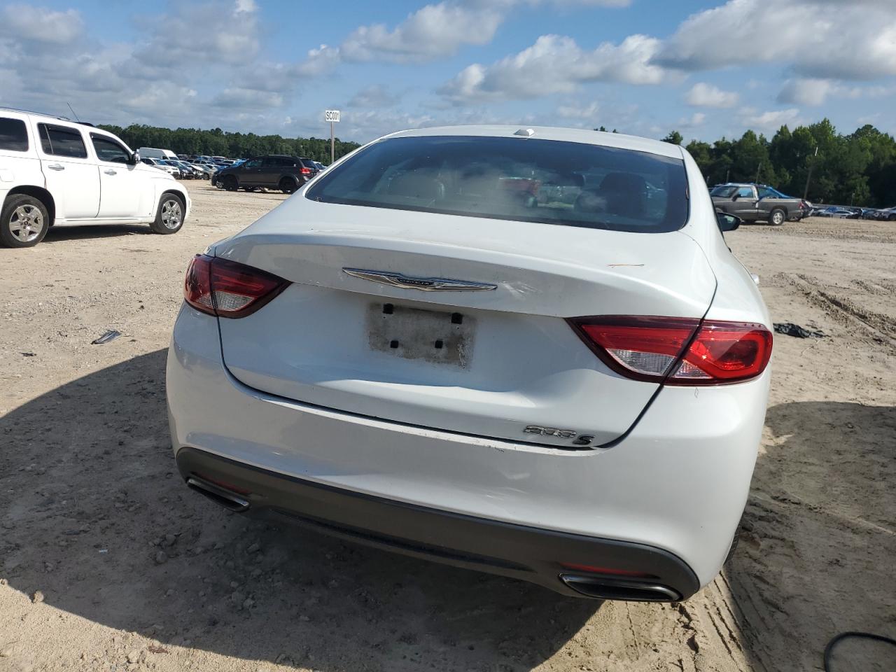 1C3CCCBBXFN716893 2015 Chrysler 200 S