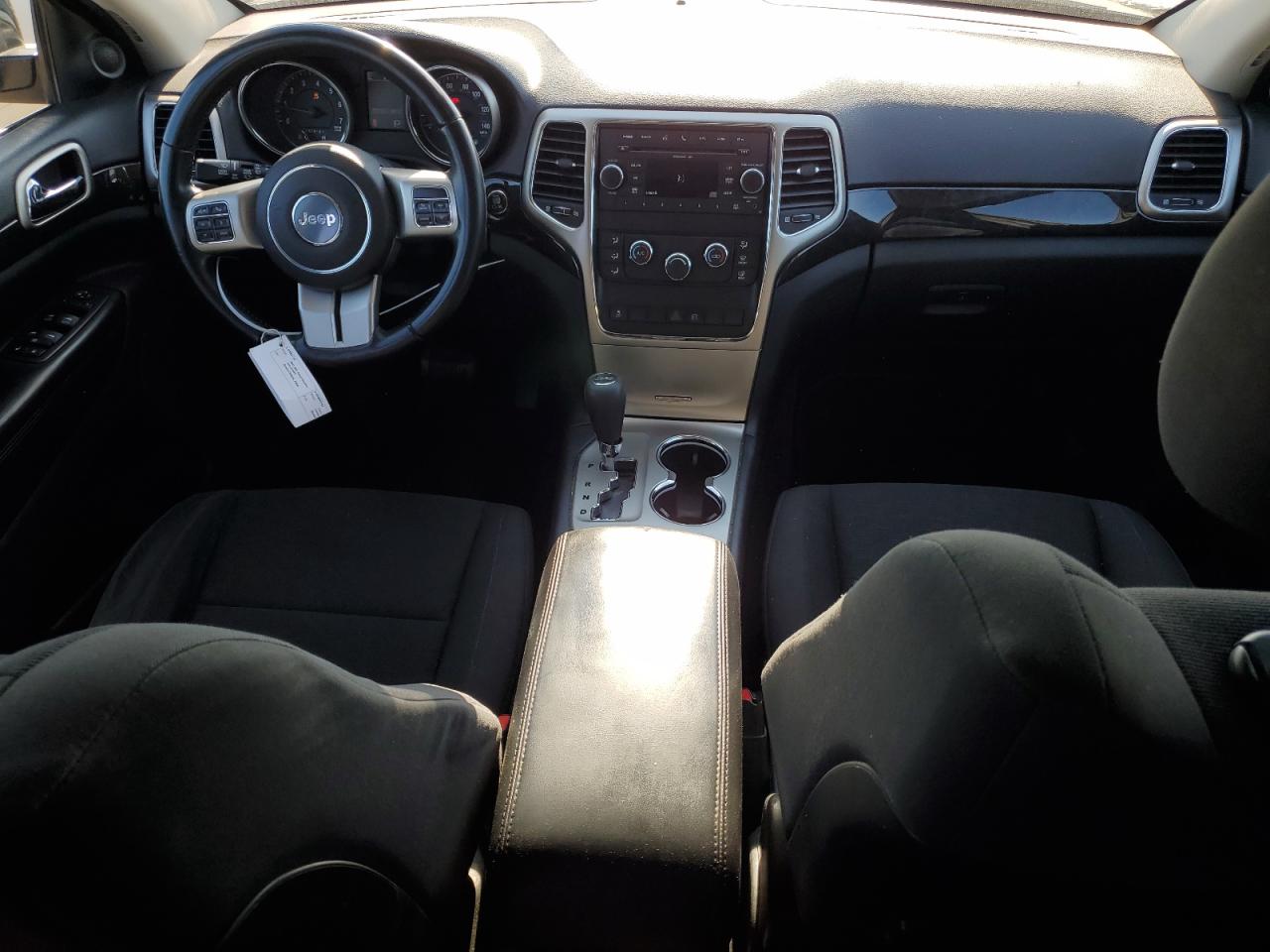 1J4RR4GG4BC512296 2011 Jeep Grand Cherokee Laredo