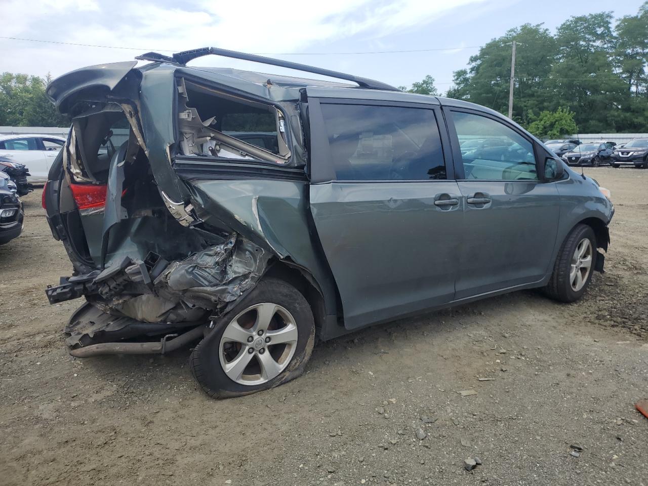 Lot #2978825930 2014 TOYOTA SIENNA LE