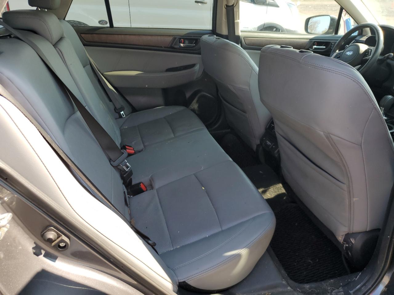 4S4BSANCXJ3268111 2018 Subaru Outback 2.5I Limited