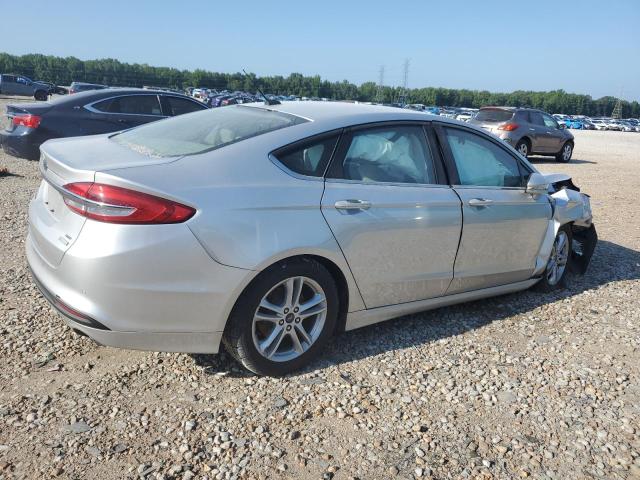 VIN 3FA6P0HDXJR270664 2018 Ford Fusion, SE no.3