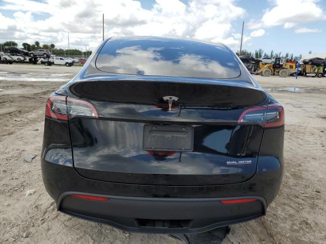 2022 Tesla Model Y VIN: 7SAYGAEEXNF433121 Lot: 61034294