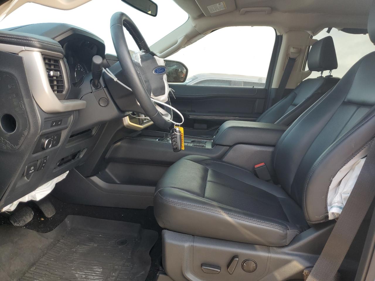 1FMJU1HT8NEA56626 2022 Ford Expedition Xlt