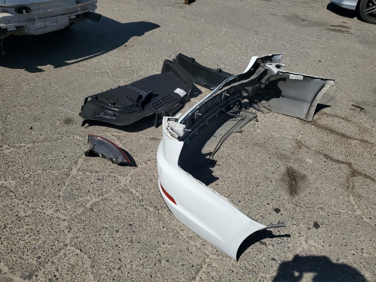 WAULNAF40HN015933 2017 Audi A4 Premium Plus