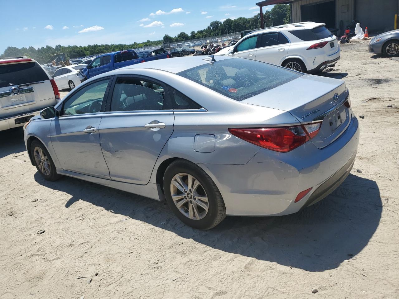 Lot #2735696789 2014 HYUNDAI SONATA GLS