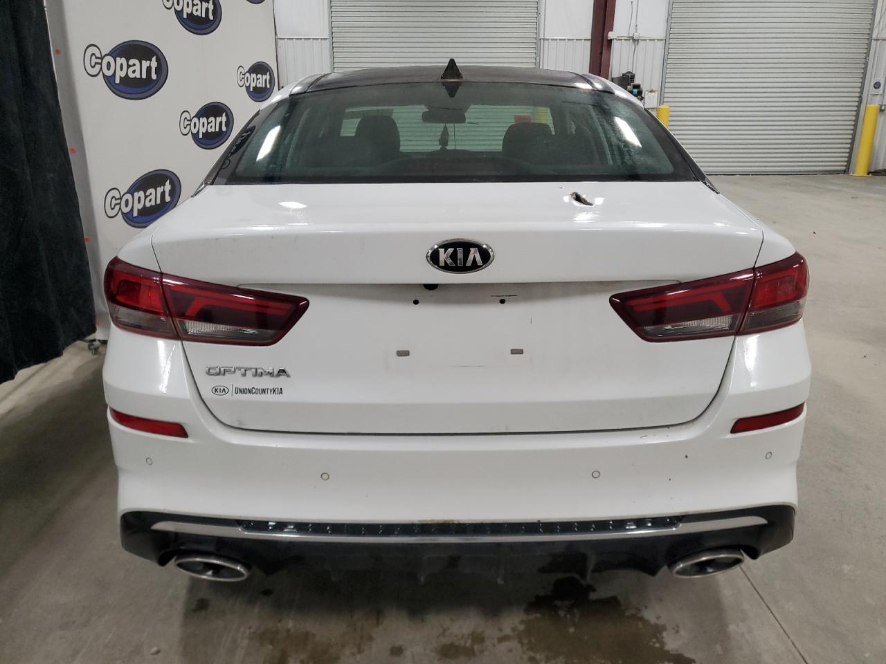 5XXGT4L30LG429967 2020 Kia Optima Lx