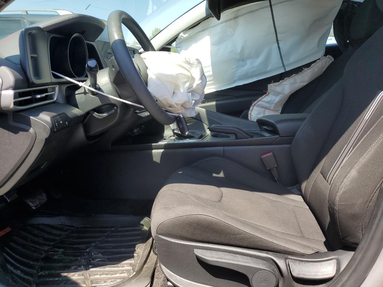 KMHLM4AG2NU363495 2022 Hyundai Elantra Sel