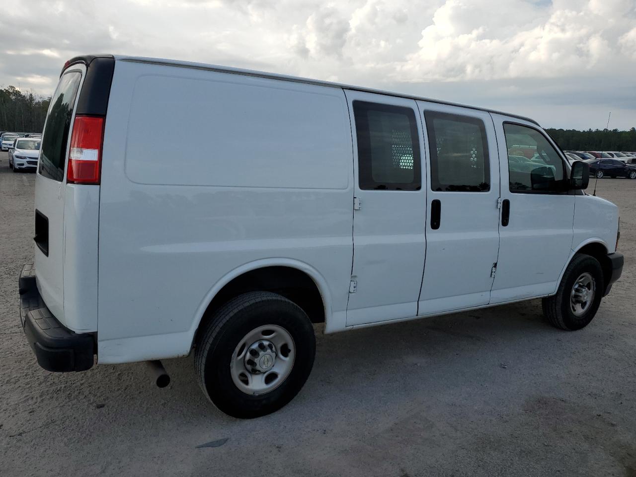 2021 Chevrolet Express G2500 vin: 1GCWGAFP2M1245978