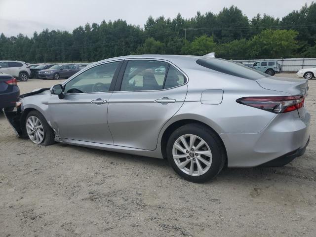 VIN 4T1C11AK1NU693818 2022 Toyota Camry, LE no.2